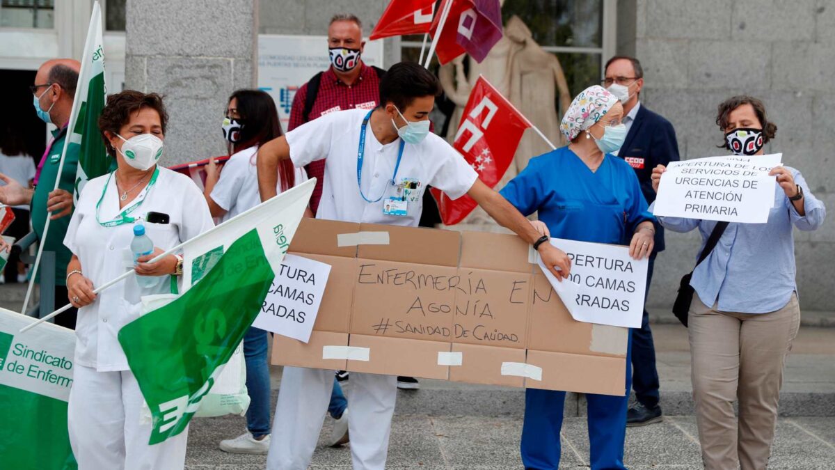 La enfermería también se cansa: «Esta situación de contratos de diez, de cinco días, lleva pasando así durante años»