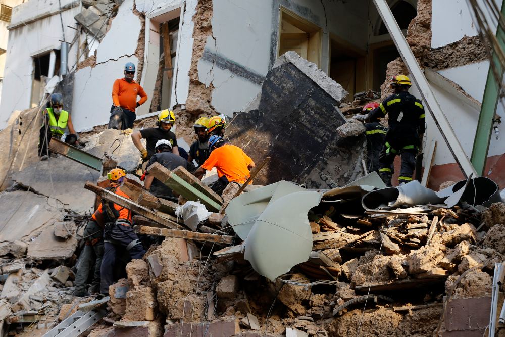 Los rescatistas de Beirut detectan latidos que podrían ser de un superviviente