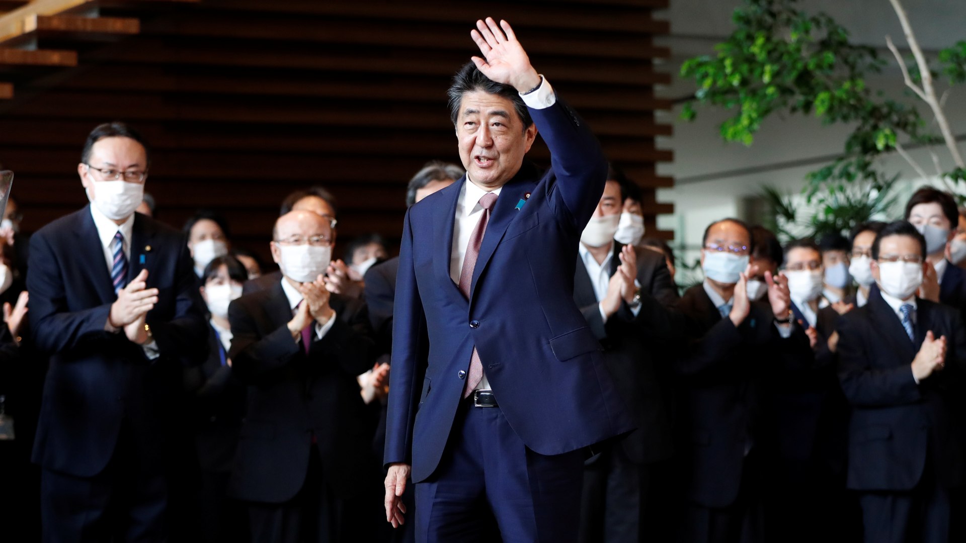 Abenomics, an urgent obituary