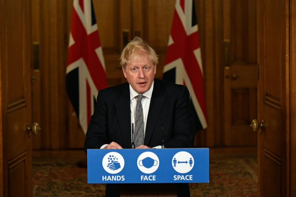 Boris Johnson anuncia un confinamiento para Inglaterra hasta diciembre