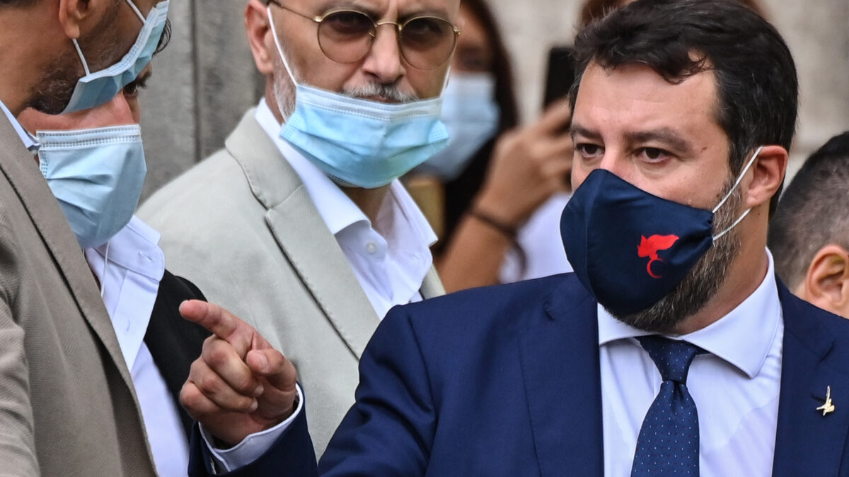 El juez convoca a Conte y varios ministros en el juicio de Salvini, acusado de «secuestro» de migrantes