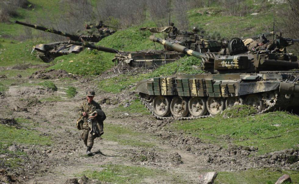 Azerbaiyán entrega 30 cadáveres de soldados armenios con la mediación de Rusia