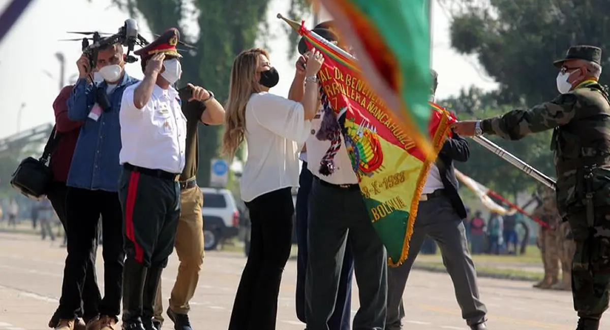 Los militares que capturaron al "Che" son homenajeados como héroes en Bolivia