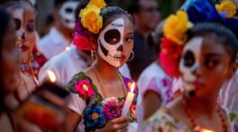 México celebra el Día de los Muertos más atípico