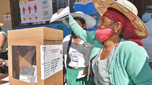 La “muerte civil”: el castigo de quienes no han ido a votar en Bolivia