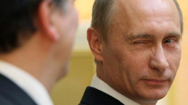 Putin firma una ley sobre los "agentes extranjeros", en algún caso periodistas