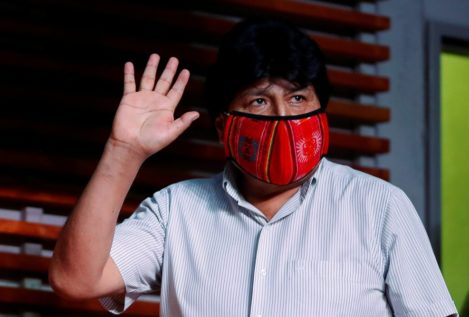 Evo Morales reivindica la victoria de su partido en las elecciones bolivianas tras los sondeos a pie de urna