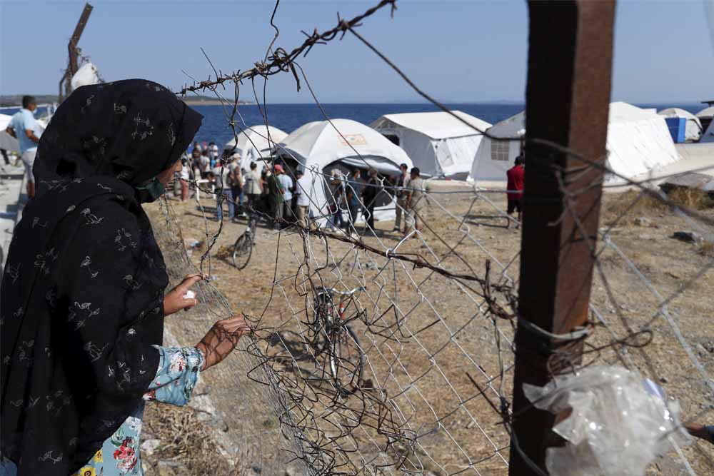 Grecia construirá un nuevo campo de migrantes «cerrado» en Lesbos