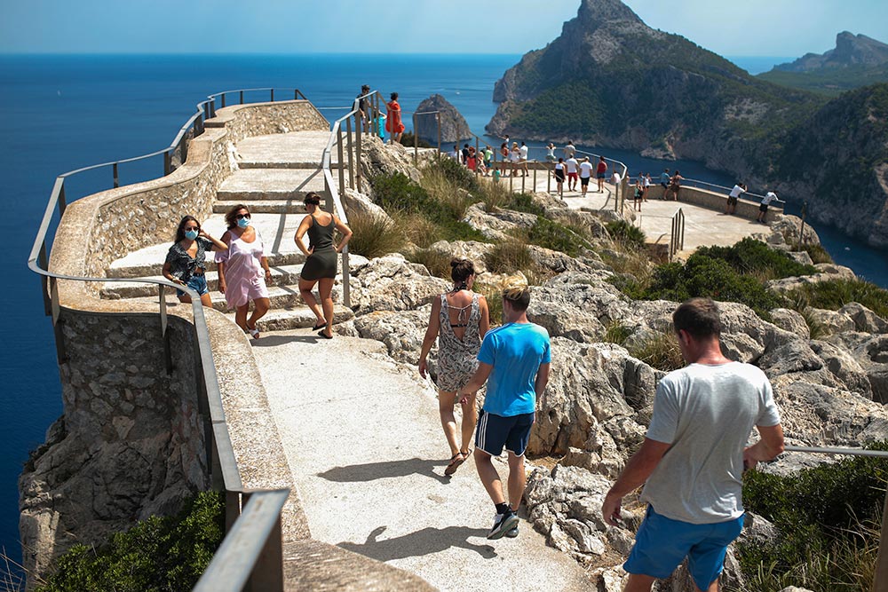 La actividad turística en España en 2020 retrocede a niveles de hace 25 años