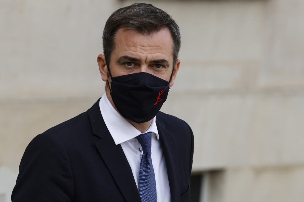 La policía francesa registra el domicilio del ministro de Sanidad por la gestión de la crisis del coronavirus