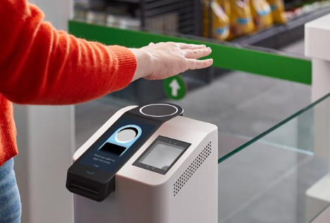 Pagar con la palma de tu mano, más cerca que nunca: así funciona la nueva tecnología de Amazon