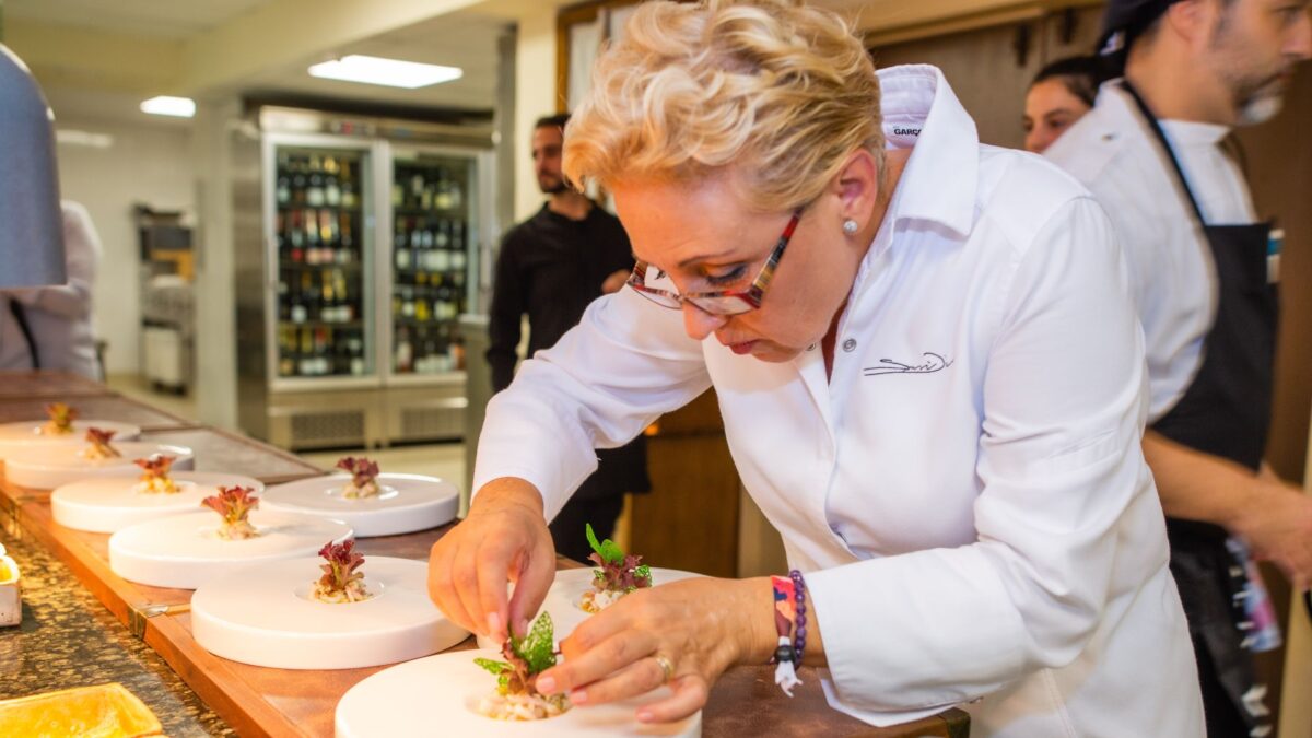 Susi Díaz y otros 230 chefs españoles se unen para acortar las colas del hambre