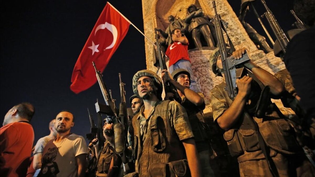 Turquía impone cadenas perpetuas por el intento golpe de Estado de 2016