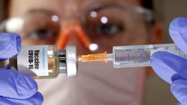 Las enfermeras piden refuerzos "ya" de cara a las nuevas fases de vacunación