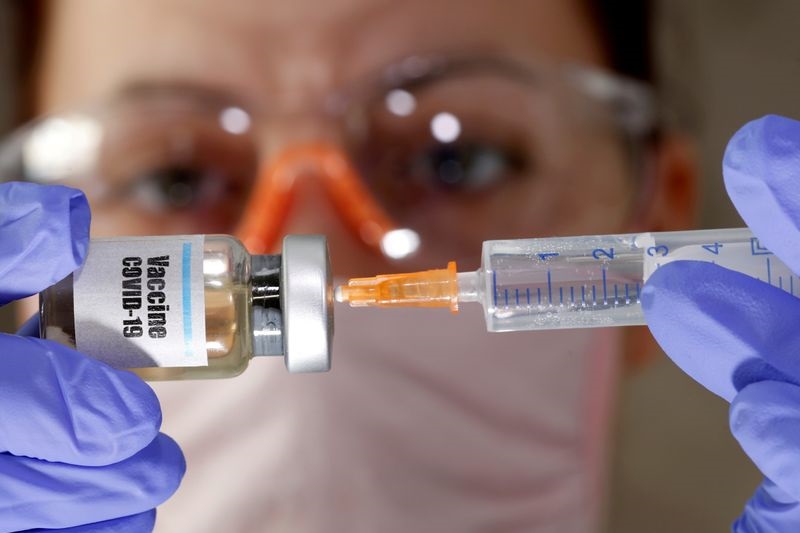 Las enfermeras piden refuerzos «ya» de cara a las nuevas fases de vacunación