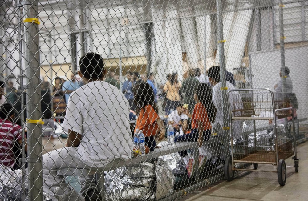 EEUU cierra el centro de Texas donde retenían en jaulas a niños inmigrantes