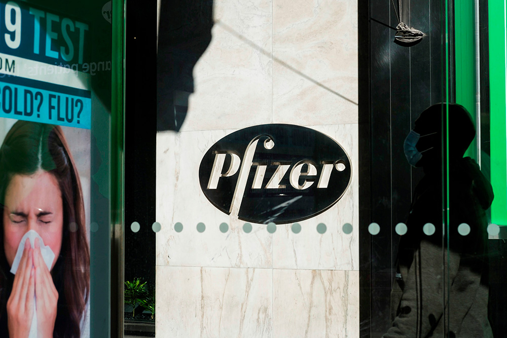 El CEO de Pfizer vendió el 62% de sus acciones el día que anunció resultados