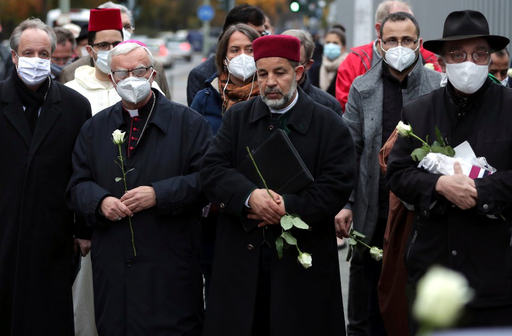 El Gobierno de Austria cierra las dos mezquitas donde se radicalizó el terrorista