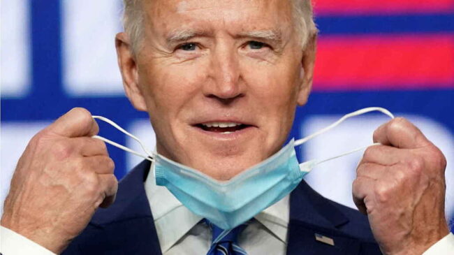 Biden se vacuna contra el coronavirus delante de las cámaras para "dar ejemplo"