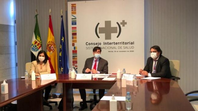 Illa acepta el plan de Madrid de hacer test de antígenos en las farmacias