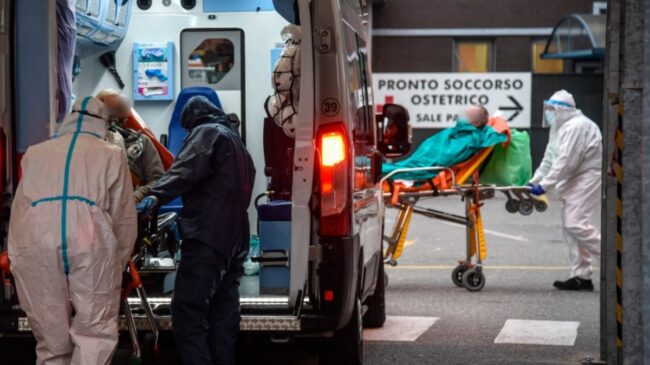 Alertan de que los hospitales en Italia están al borde del colapso