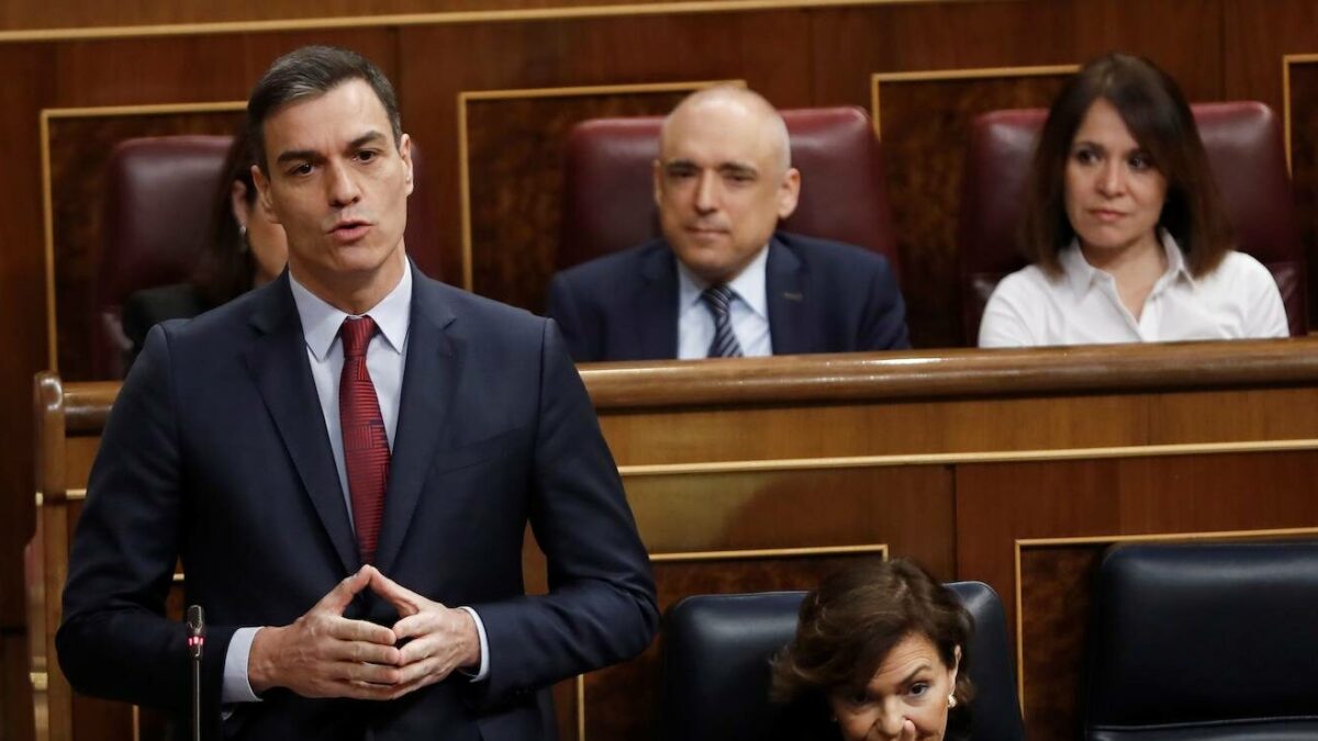 Sánchez acusa a la oposición de «mentir sin rubor» y de «hacer fake news»