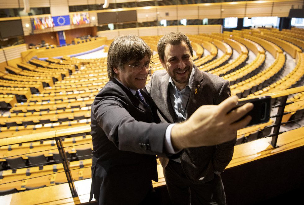 El Tribunal General de la Unión Europea rechaza el recurso de Vox y mantiene como diputados a Puigdemont y Comín