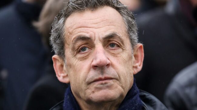 Sarkozy tacha de "infamias" las acusaciones contra él y pide anular el juicio