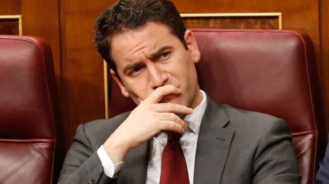 El PP reclama control para que los fondos no paguen "favores" de Sánchez
