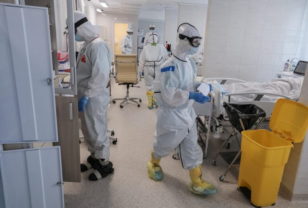 España bate récord de contagios en un fin de semana sumando más de 55.000 nuevos casos