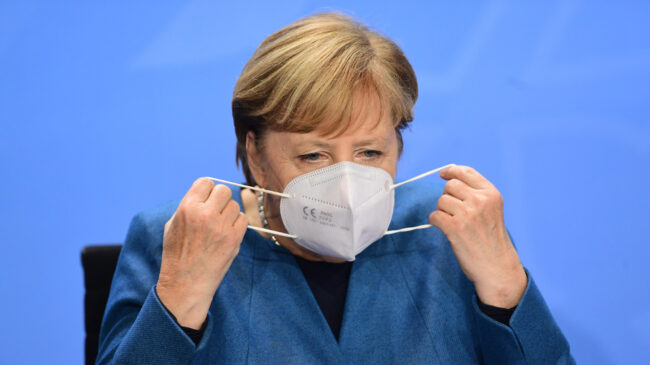 Merkel a Biden: "EE.UU. y la UE deben estar juntos en la lucha contra el COVID-19 y el cambio climático"