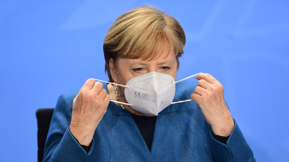 Merkel, ante las nuevas medidas para Semana Santa: «La situación es muy grave»