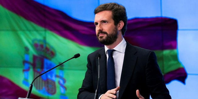 Casado pide a Sánchez que sea «sincero» y que reconozca que «le gusta pactar con Otegi y con Rufián»