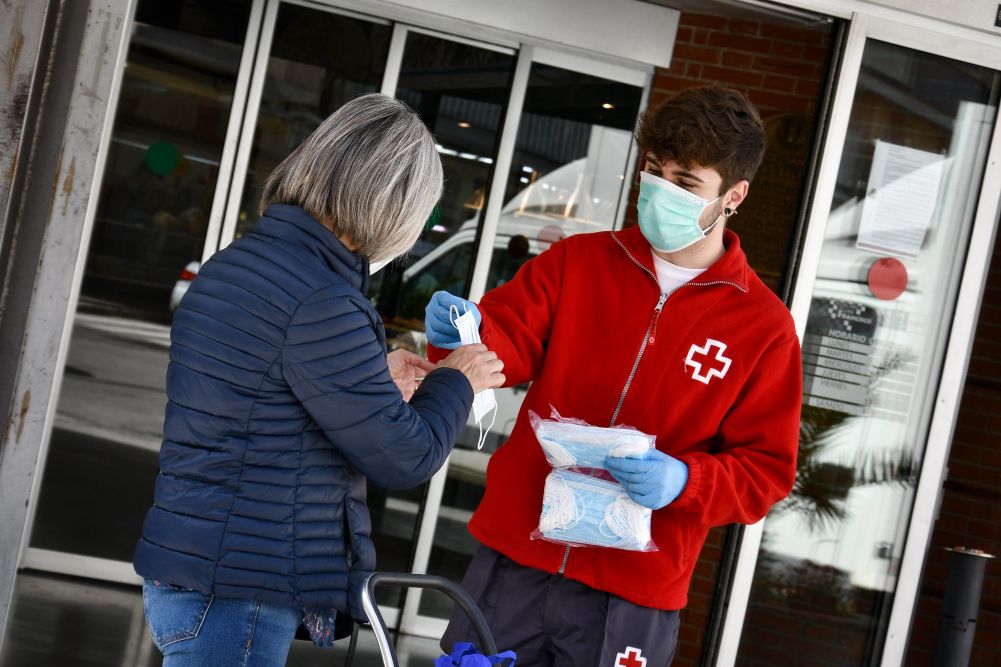 Más de dos millones de personas se han hecho voluntarias durante la pandemia en España