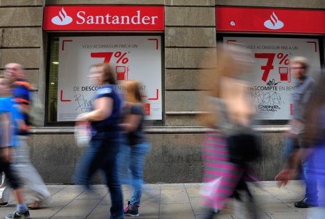 El Santander amplía su red de agentes un 25% tras cerrar un tercio de sus oficinas