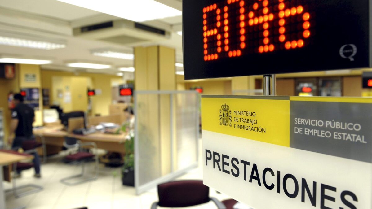 La cifra oficial de paro no incluye a más de 640.000 personas que buscan trabajo