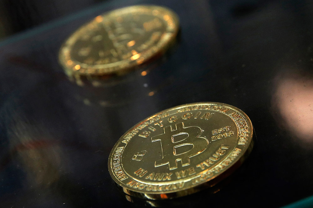 El bitcoin rompe récords y supera los 20.000 dólares por primera vez en su historia
