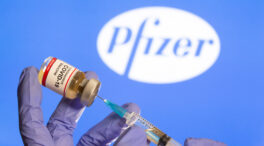 Un comité de expertos recomienda la aprobación de la vacuna de Pfizer en EE.UU. aunque con votos discrepantes