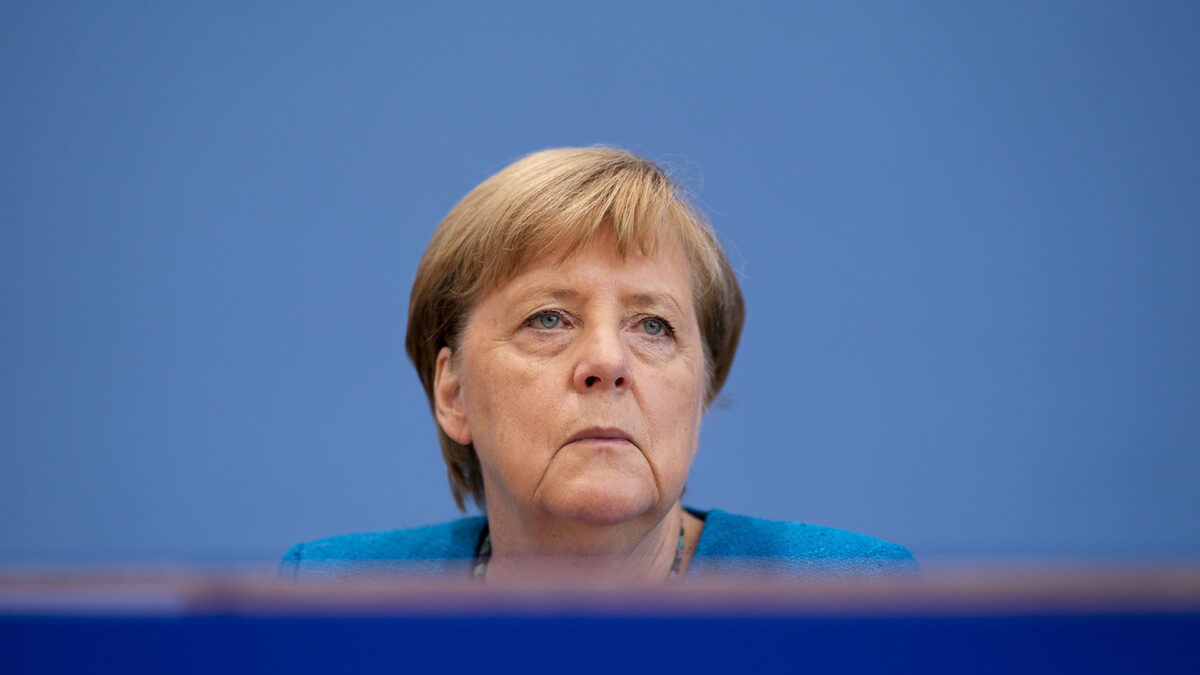 El bloque conservador de Merkel cae  hasta los niveles de febrero del 2000, según una encuesta