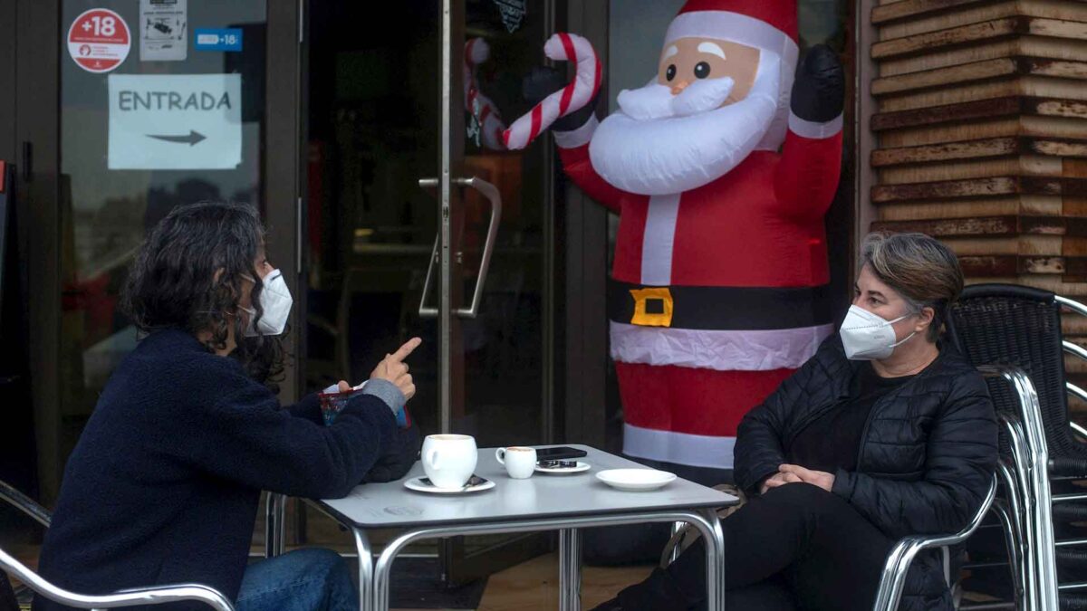 Por qué un test de Covid-19 no protege del todo a su familia en Nochebuena