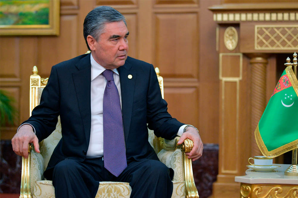 El presidente de Turkmenistán propone el regaliz como remedio contra el coronavirus
