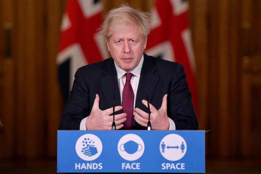 Una nueva cepa de coronavirus obliga a cerrar Londres y a prohibir los viajes y reuniones