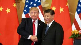 Trump añade cuatro empresas chinas a la lista negra y Pekín responde
