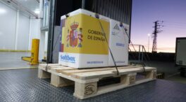 Críticas al Gobierno en las redes por el embalaje en las cajas de las vacunas