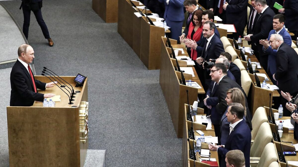 El Senado ruso aprueba leyes que blindan de por vida a los expresidentes