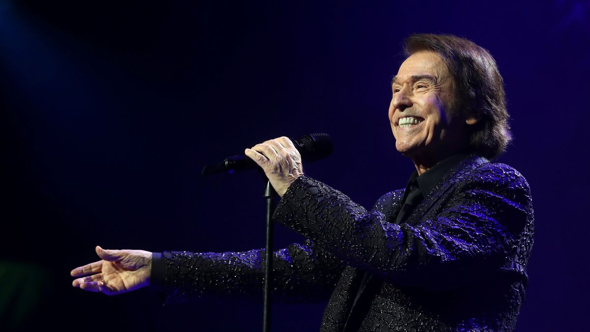 El doctor de 'Cuarto Milenio' explota en redes por el concierto de Raphael