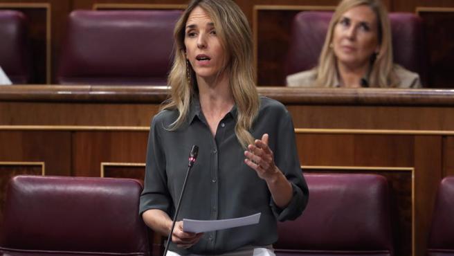 Álvarez de Toledo pide despojar a Zapatero de sus «privilegios» de expresidente por apoyar una «dictadura criminal»