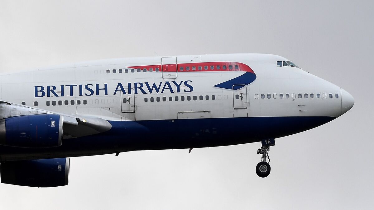 Más de 470 vuelos entre España y Reino Unido tras conocerse la aparición de la nueva cepa del virus