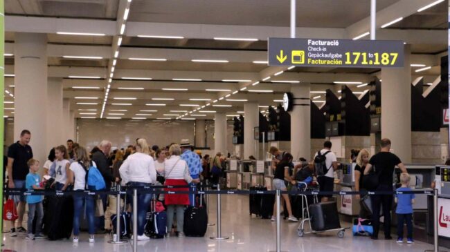España impone cuarentena a los pasajeros procedentes de Brasil y Sudáfrica