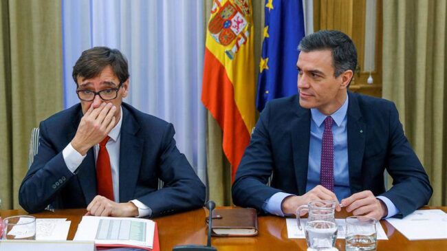 España se desliga de la Comunidad Internacional y sólo reforzará el control de PCR a viajeros procedentes de Reino Unido